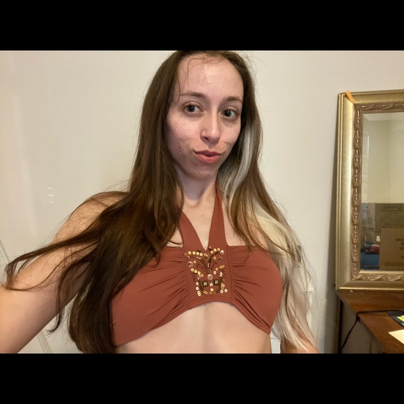 Ocean club bikini top // bundle 4 get free shipping - Picture 3 of 8